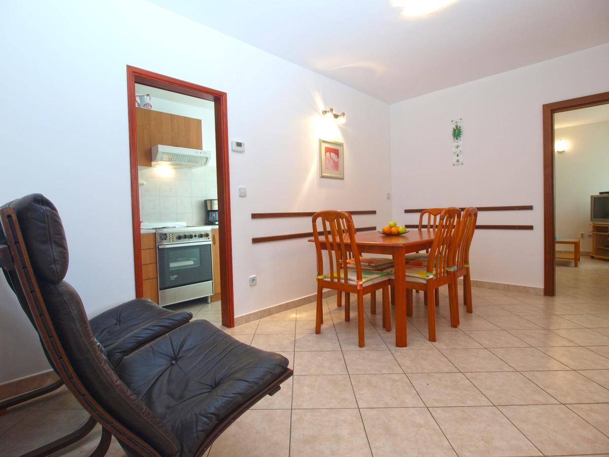 Apartment Alma 1600 Póla Kültér fotó